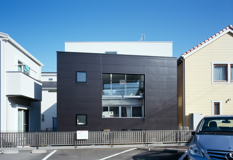 光と風を共有する家外観