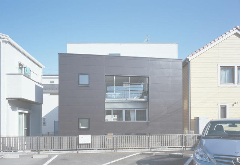 光と風を共有する家外観